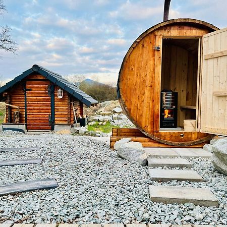 Tiny House With Mountain Views Apartment Turany Ngoại thất bức ảnh